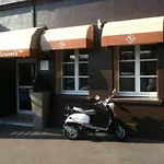 Hotel De L'univers 2*