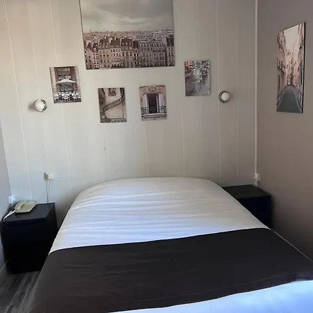 De L'univers Hotel
