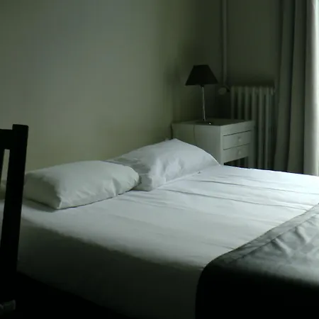 ホテル ド リュニヴェール カーン