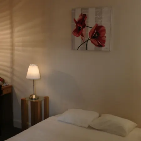 Hotel De L'univers 2*